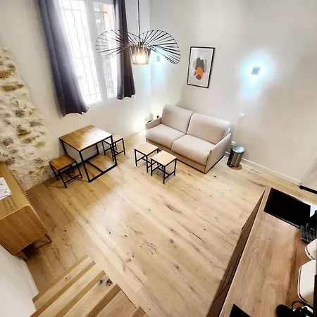 Le Bourgarel - Dans Vieil * 昂蒂布