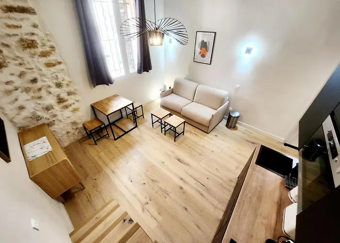 Le Bourgarel - Dans Vieil * Antibes